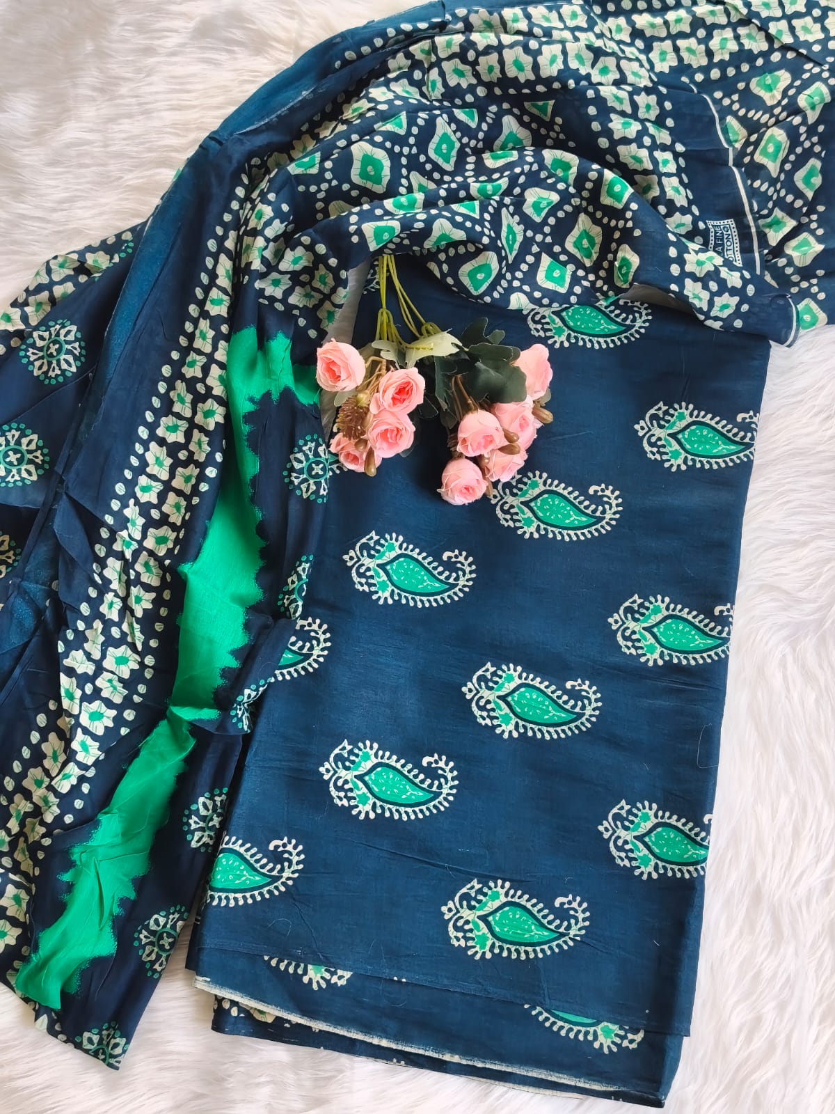 Style Arrow Navy Green Paisley Three Piece