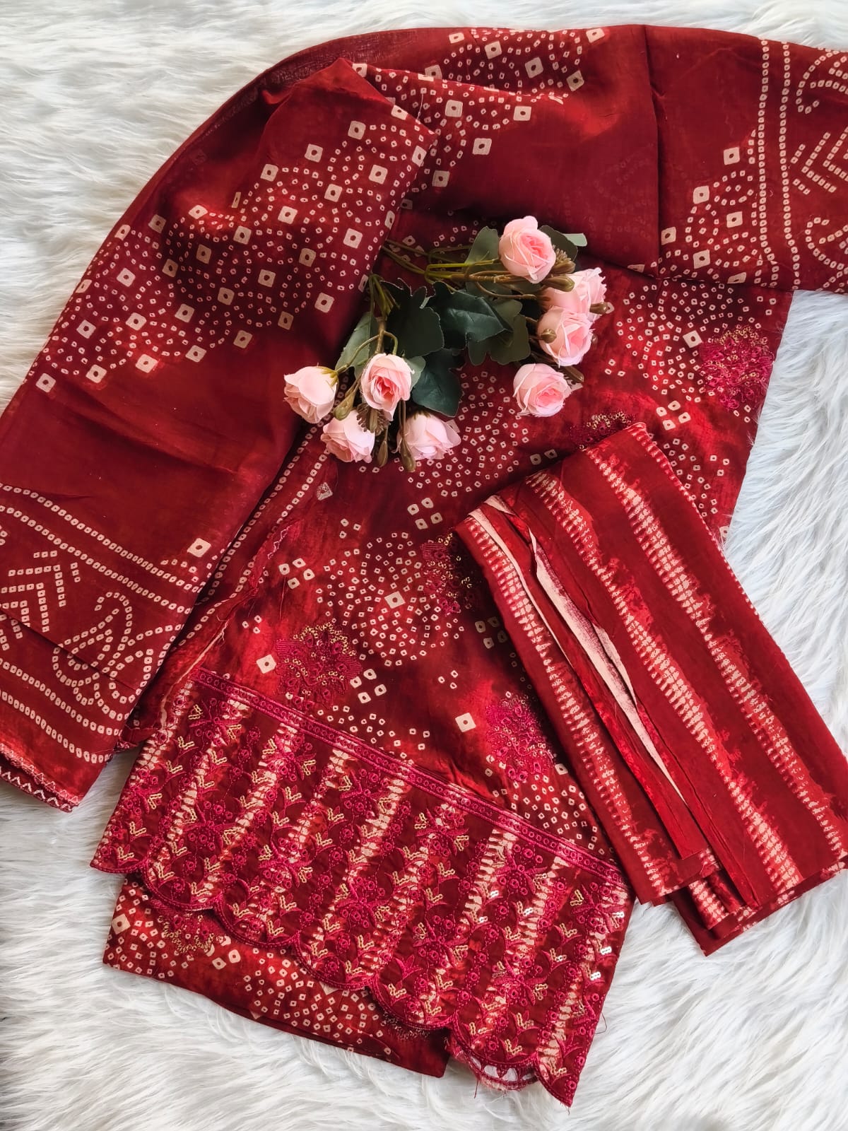Style Arrow Red Bandhani Lace Three Piece