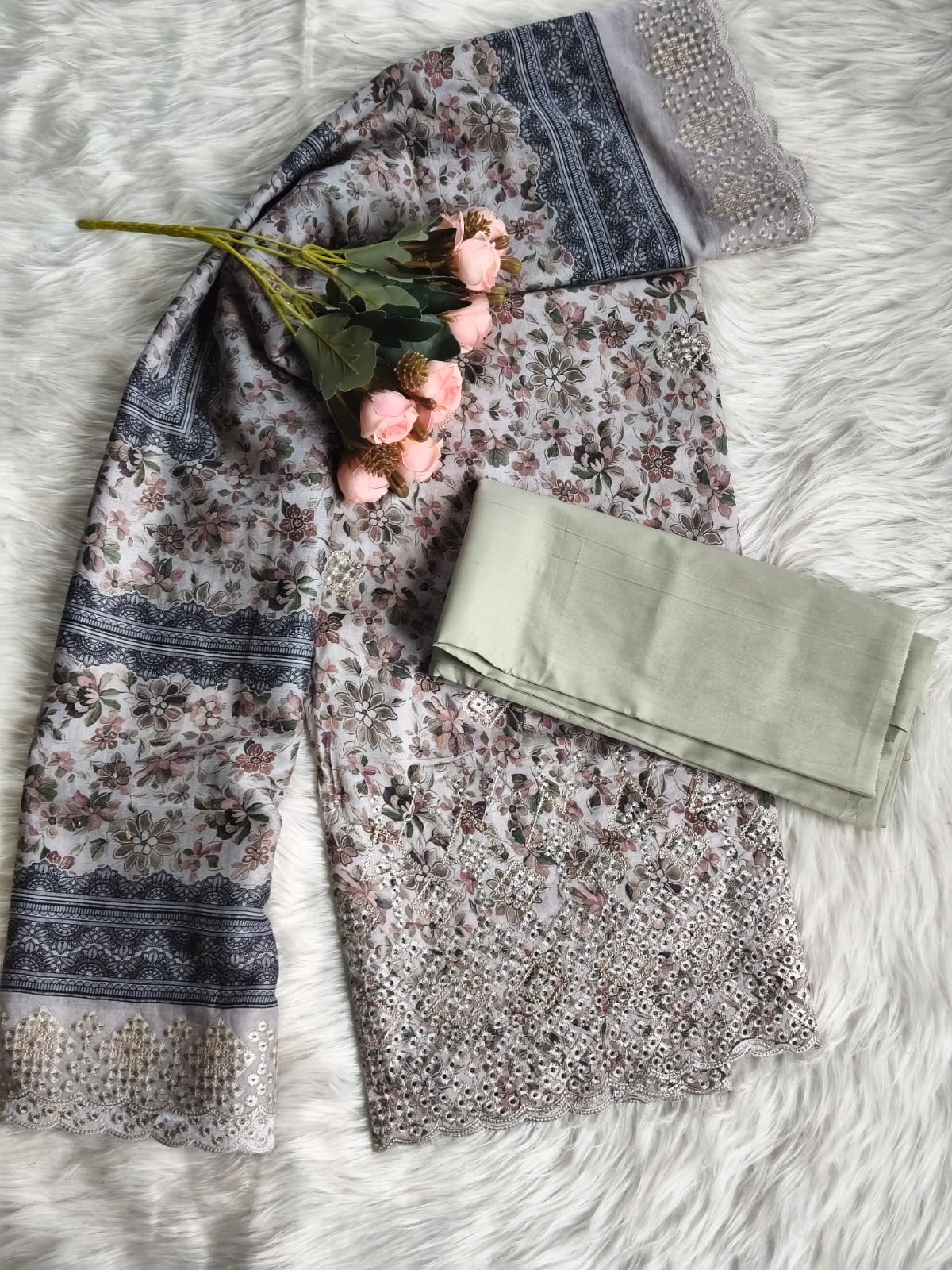 Style Arrow Grey Floral Lace Three Piece