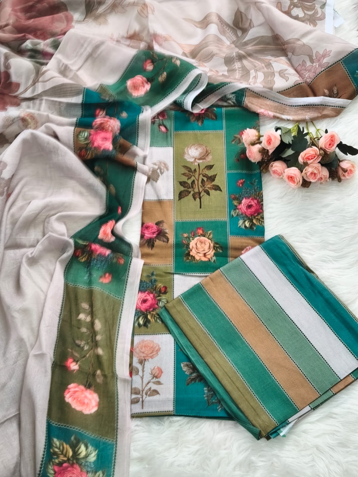 Style Arrow Green Floral Printed Three Piece